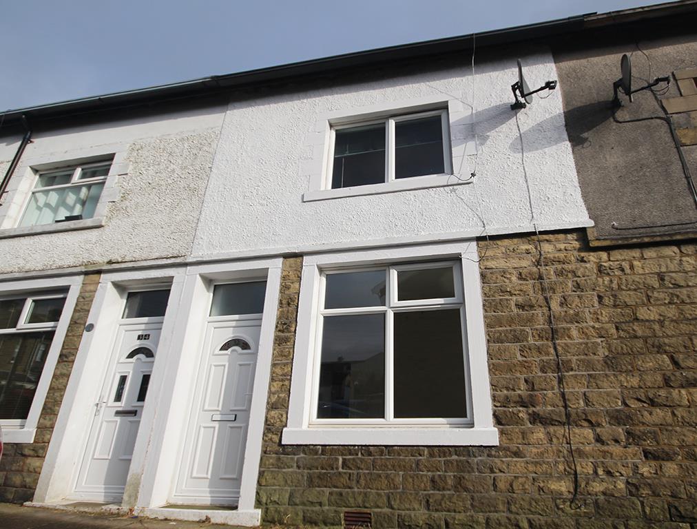 2 bedroom mid terrace house To Let in Barnoldswick - Main Image